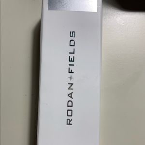 R+F Active Hydration Bright Eye Complex